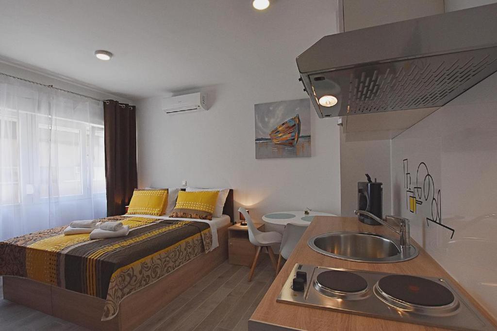 Roko & Borna Self Check - In Apartamento Zadar Exterior foto